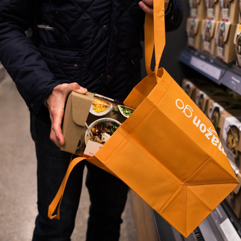 How does an Amazon supermarket work, where there are no sellers or cashiers