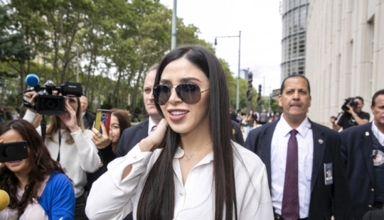 How does the wife of the richest and most influential drug lord in the world, Joaquin "El Chapo" Guzman, live How does the wife of the richest and most influential drug lord in the world, Joaquin "El Chapo" Guzman, live