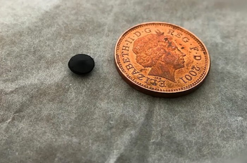 How in Britain garbage from plastic bottles is turned into super-strong roads