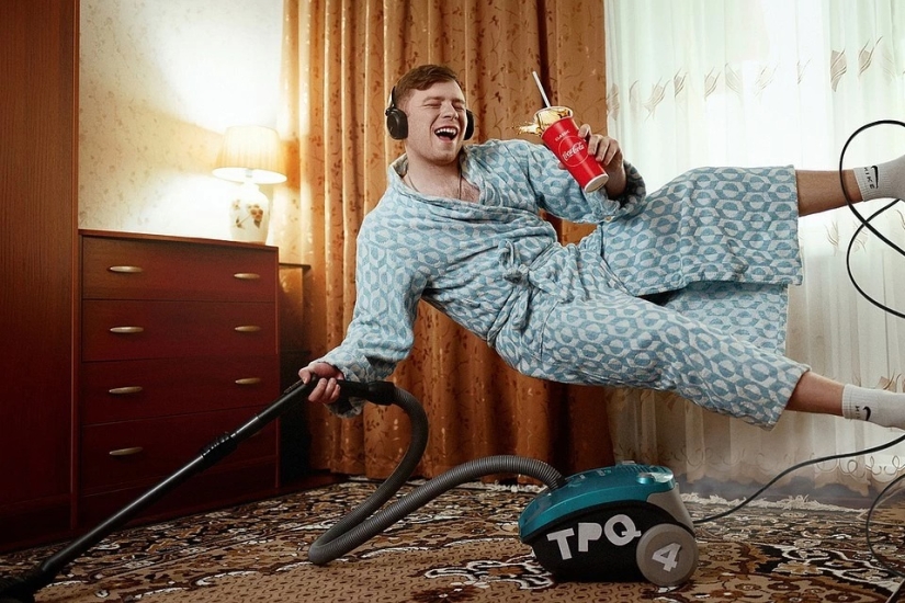 How it was: 15 creative photos of Chelyabinsk residents about self-isolation