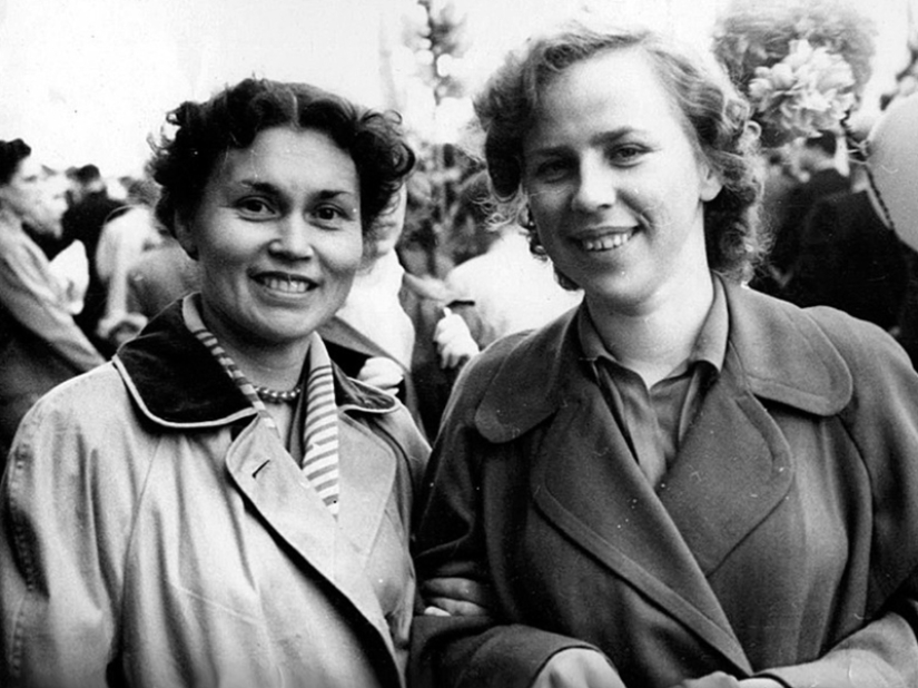 How the appearance of Russian women changed in the 20th century