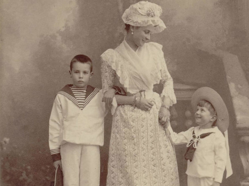 How the appearance of Russian women changed in the 20th century