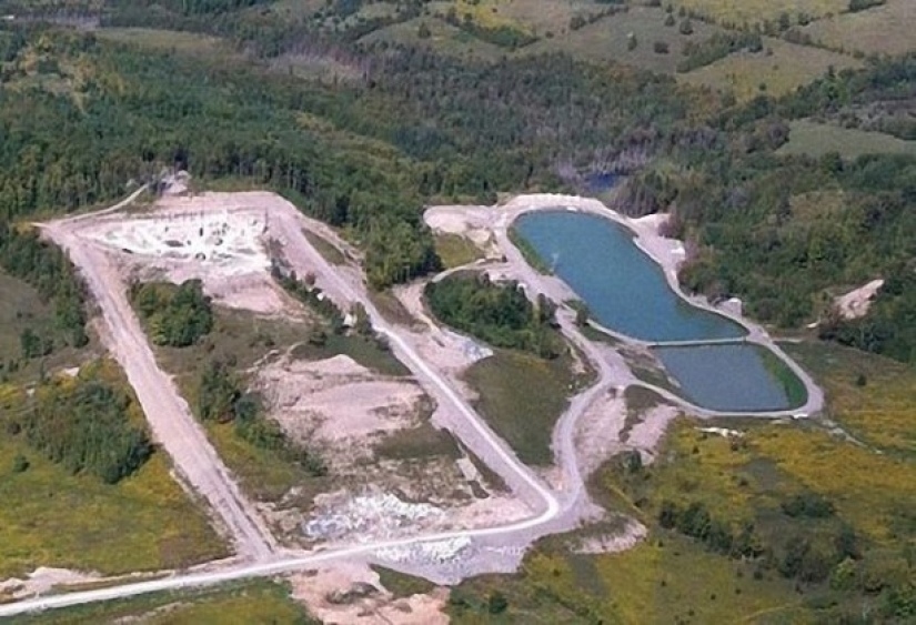 How the largest Buddhist temple in Canada is being built