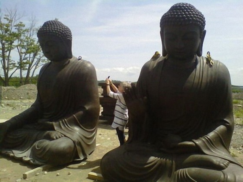 How the largest Buddhist temple in Canada is being built
