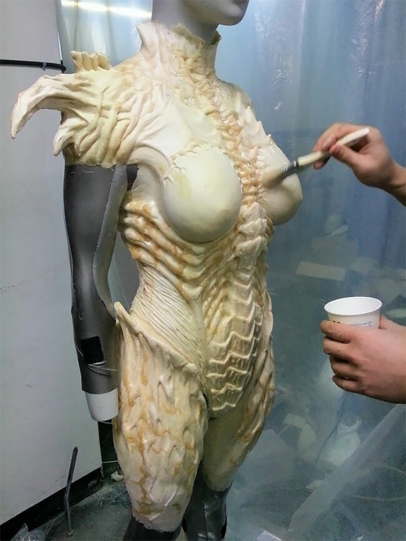How the Queen of Blades Sarah Kerrigan is born