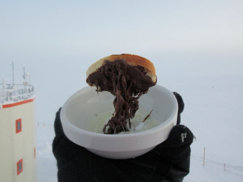 How to live at a temperature of -80: pictures from the most remote scientific base in the world How to live at a temperature of -80: pictures from the most remote scientific base in the world