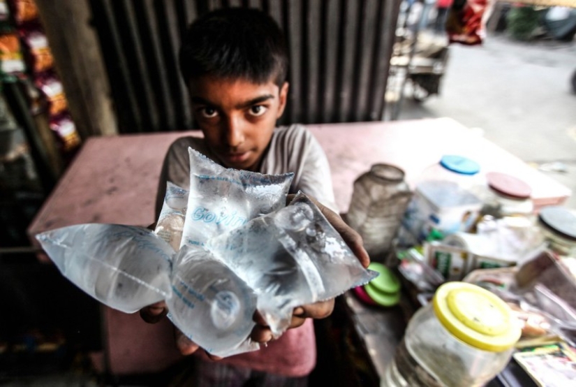 How to live in a city where there is no drinking water