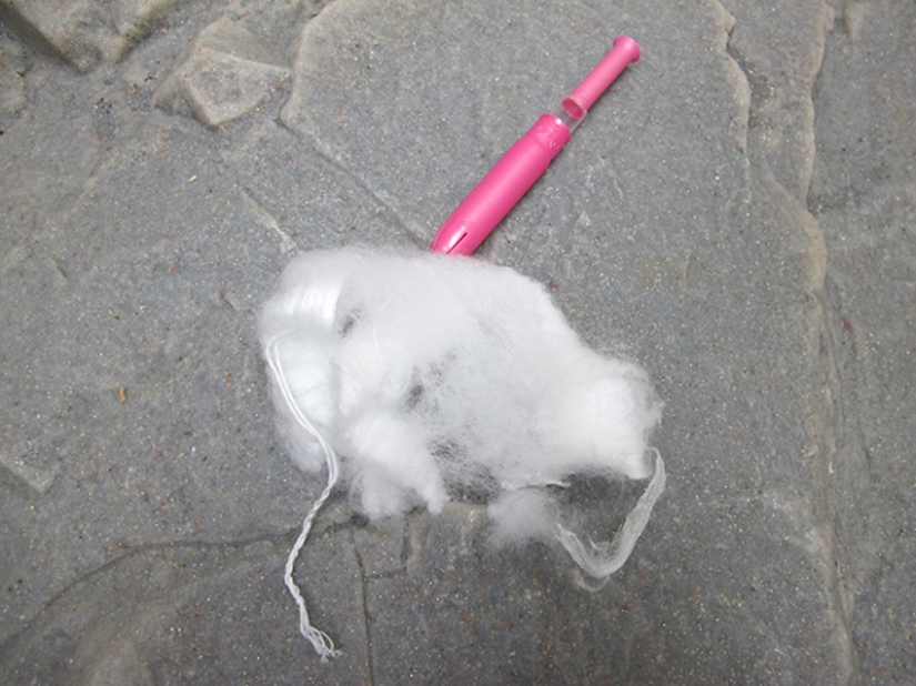 How to use a tampon for a real man: 10 harsh tips