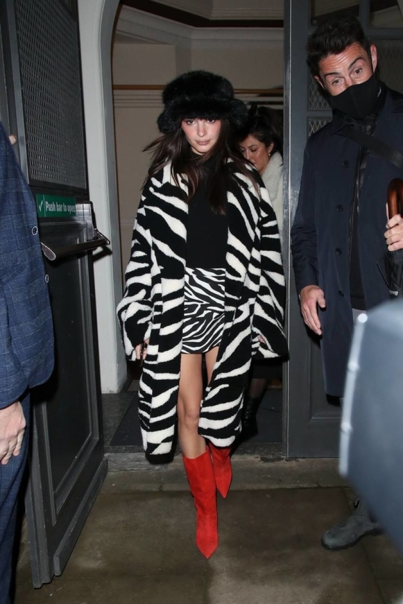 How to wear bright boots this fall: fashion examples from the stars
