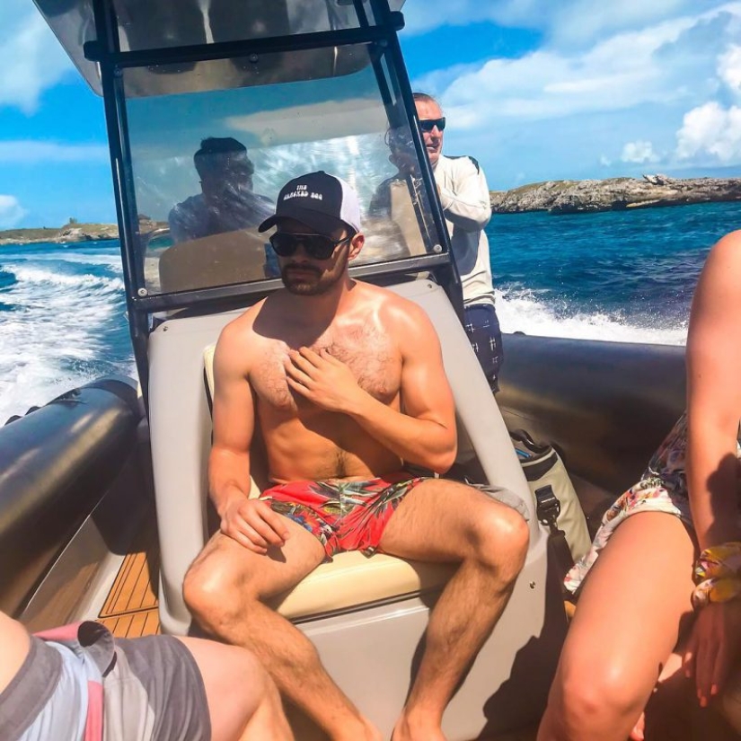 "Hurry to live, die young!": how fun are the main playboys Instagram "Hurry to live, die young!": how fun are the main playboys Instagram