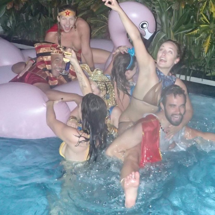 "Hurry to live, die young!": how fun are the main playboys Instagram "Hurry to live, die young!": how fun are the main playboys Instagram