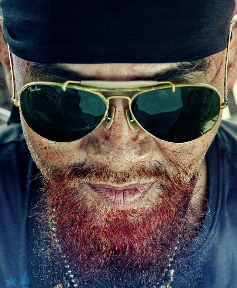 "I am fascinated by the mystery hidden in faces": Billy Plummer's expressive portraits "I am fascinated by the mystery hidden in faces": Billy Plummer's expressive portraits