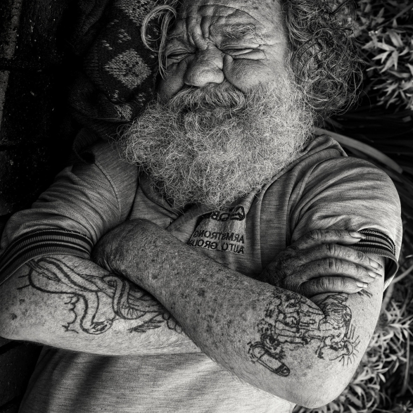 "I am fascinated by the mystery hidden in faces": Billy Plummer's expressive portraits "I am fascinated by the mystery hidden in faces": Billy Plummer's expressive portraits