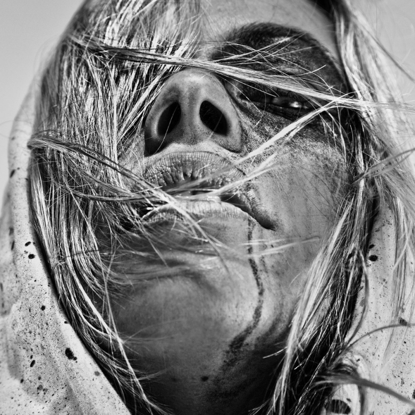 "I am fascinated by the mystery hidden in faces": Billy Plummer's expressive portraits "I am fascinated by the mystery hidden in faces": Billy Plummer's expressive portraits