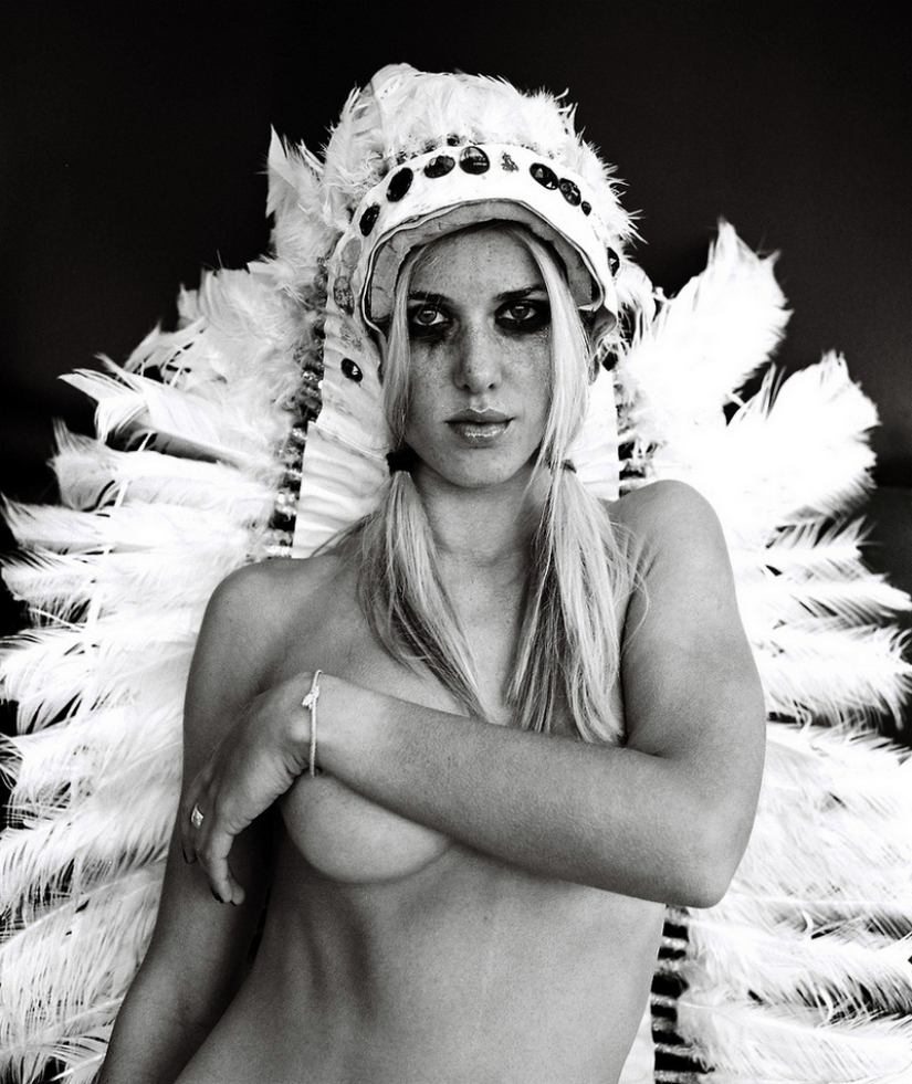 "I am fascinated by the mystery hidden in faces": Billy Plummer's expressive portraits "I am fascinated by the mystery hidden in faces": Billy Plummer's expressive portraits