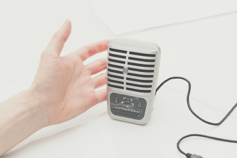 I can't hear you! Why do you lack a normal microphone for happiness