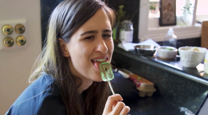 "I started hallucinating and thinking about death": An Australian journalist ate beetles for a week for the sake of an experiment "I started hallucinating and thinking about death": An Australian journalist ate beetles for a week for the sake of an experiment