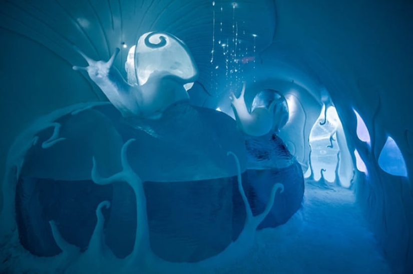 Ice Palaces: the famous hotel made of ice has reopened in Lapland
