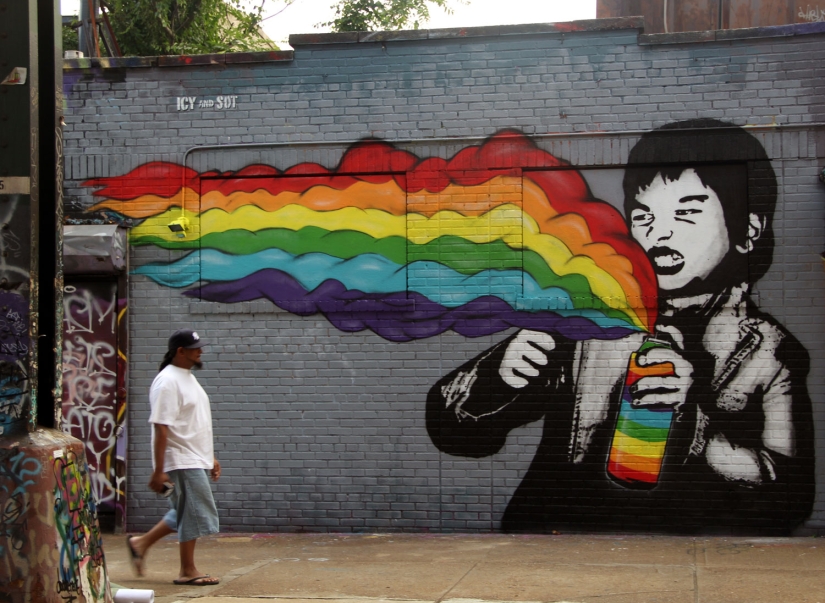 "If you get caught, you will be accused of Satanism": banned street art from two brothers from Iran "If you get caught, you will be accused of Satanism": banned street art from two brothers from Iran