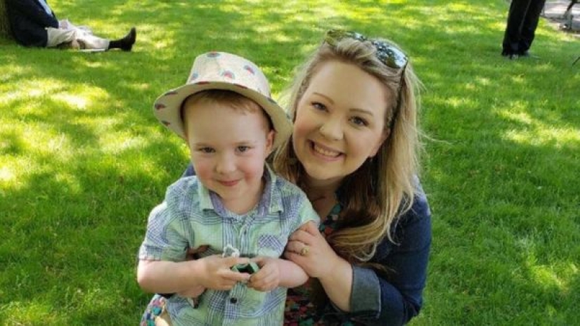 "I'm worried about the baby's soul": Sex therapist raises her child gender-neutral