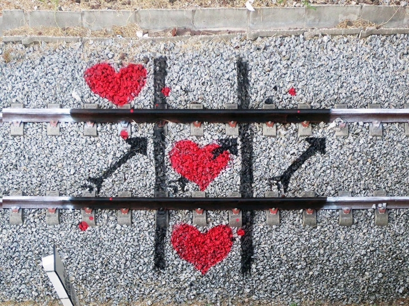 Impresionante arte callejero en forma de animales hechos completamente de basura Impresionante arte callejero en forma de animales hechos completamente de basura