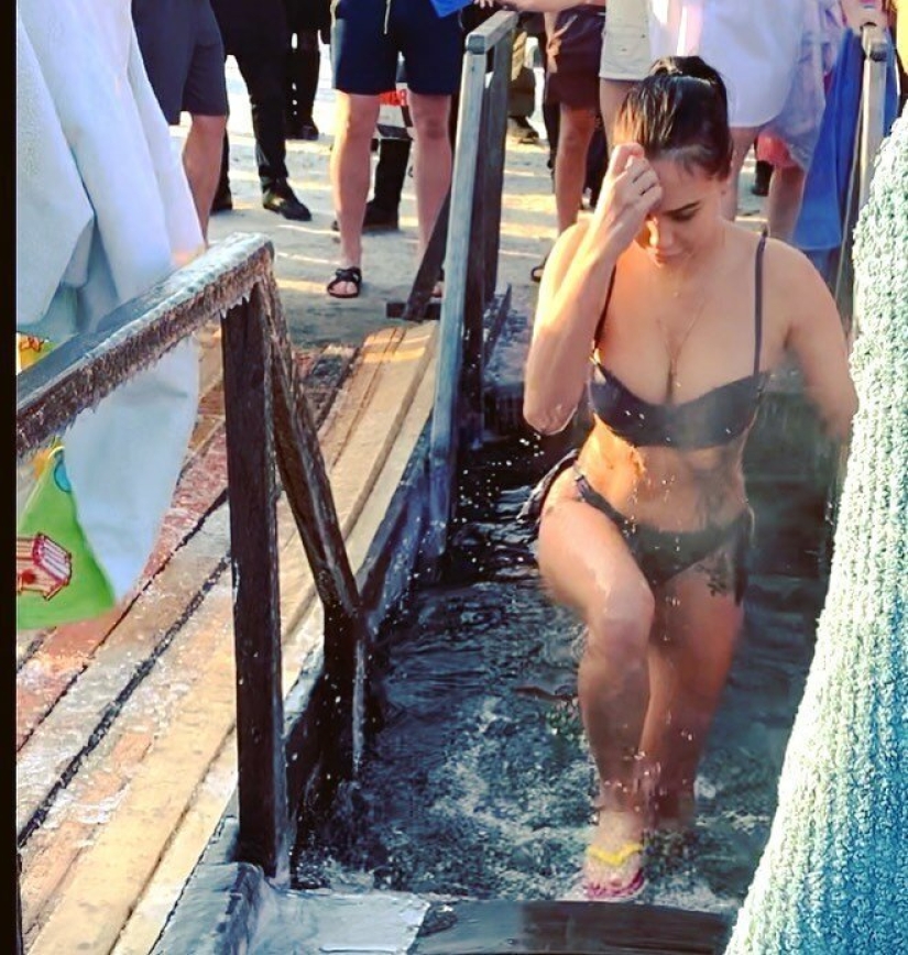 Impresionantes chicas de Epifanía bañándose 2020