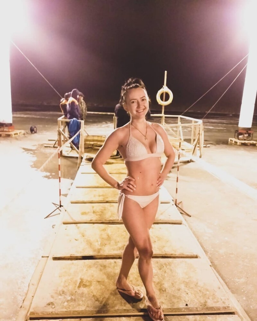 Impresionantes chicas de Epifanía bañándose 2020