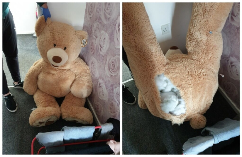 In Britain, a criminal pretended to be a toy to escape from the police In Britain, a criminal pretended to be a toy to escape from the police