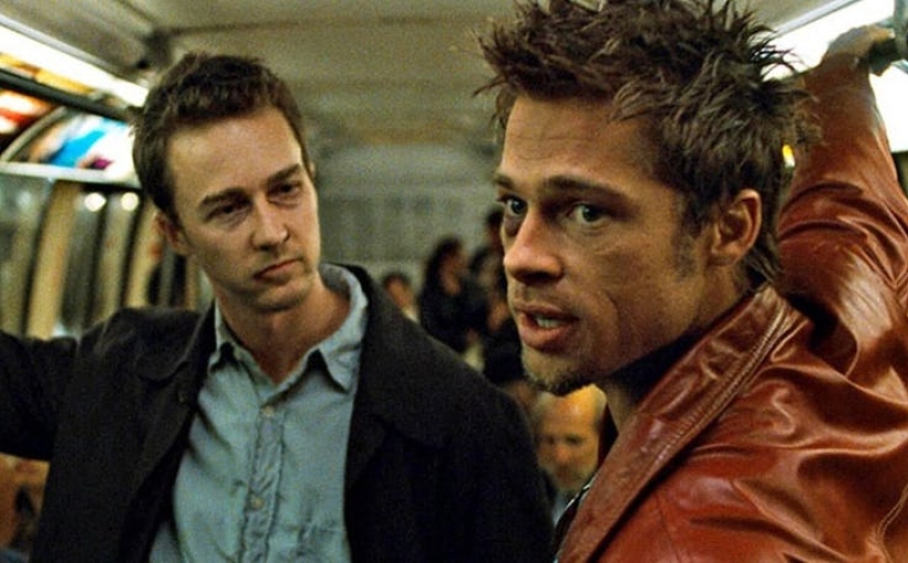 In China, the ending of the movie "Fight Club" has been changed. Users burst into memes In China, the ending of the movie "Fight Club" has been changed. Users burst into memes