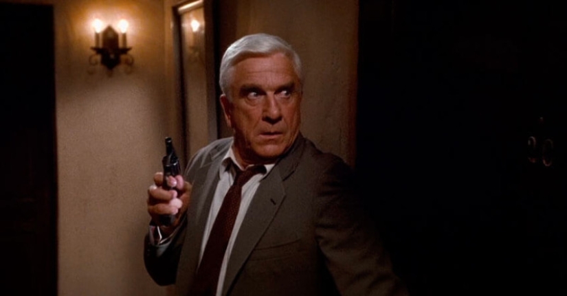 In Florida, for more than a year, they gave licenses for weapons to unverified people, because the employee could not log in to the database