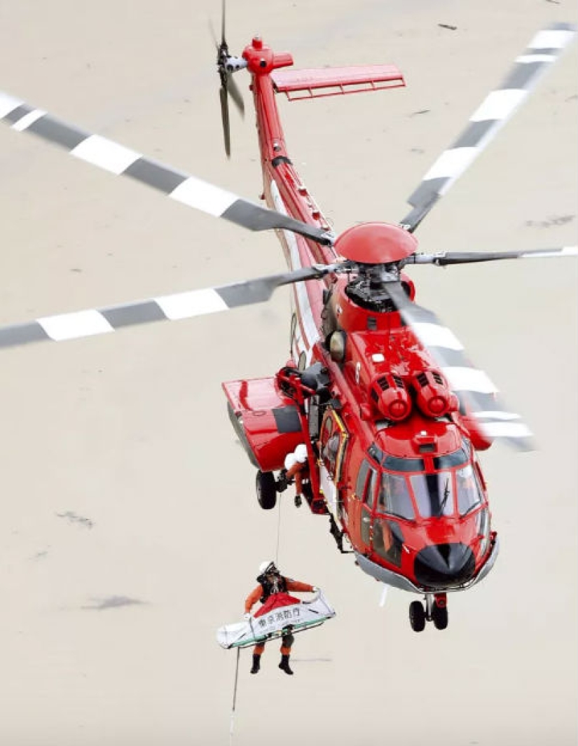 In Japan, more than 100 people died due to heavy rains that do not end