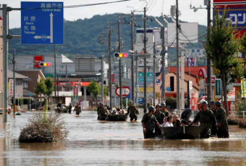 In Japan, more than 100 people died due to heavy rains that do not end