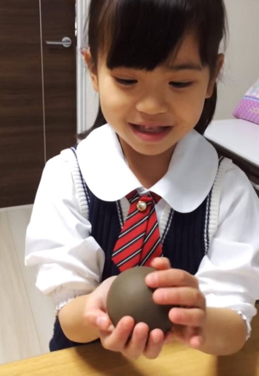 In Japan, they got to the dirt: the Japanese polish balls from the ground to a perfect shine In Japan, they got to the dirt: the Japanese polish balls from the ground to a perfect shine