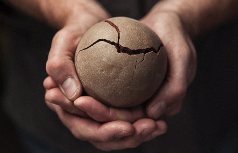 In Japan, they got to the dirt: the Japanese polish balls from the ground to a perfect shine In Japan, they got to the dirt: the Japanese polish balls from the ground to a perfect shine