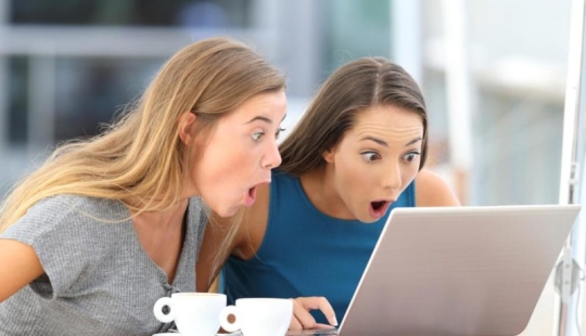 In sweatpants and with bags under the eyes: how Hollywood stars look in everyday life