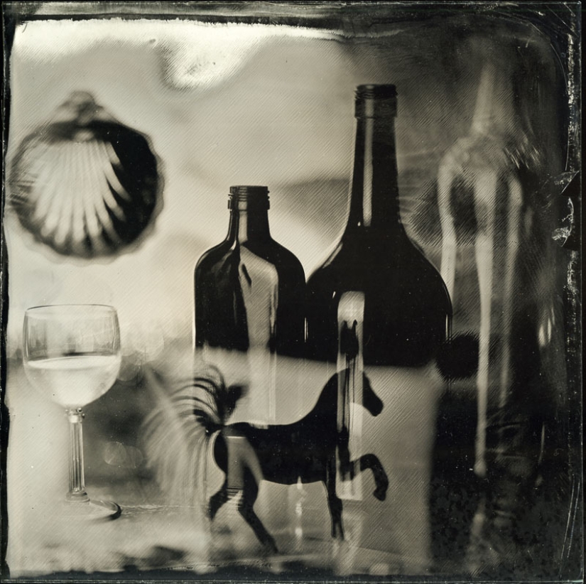 In the fabulous world of ambrotypes In the fabulous world of ambrotypes