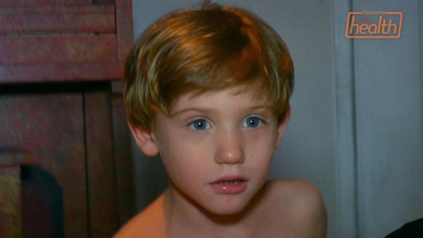 In the USA, the mother was taken away from her children for treating them with neuroleptics and showing it on YouTube In the USA, the mother was taken away from her children for treating them with neuroleptics and showing it on YouTube