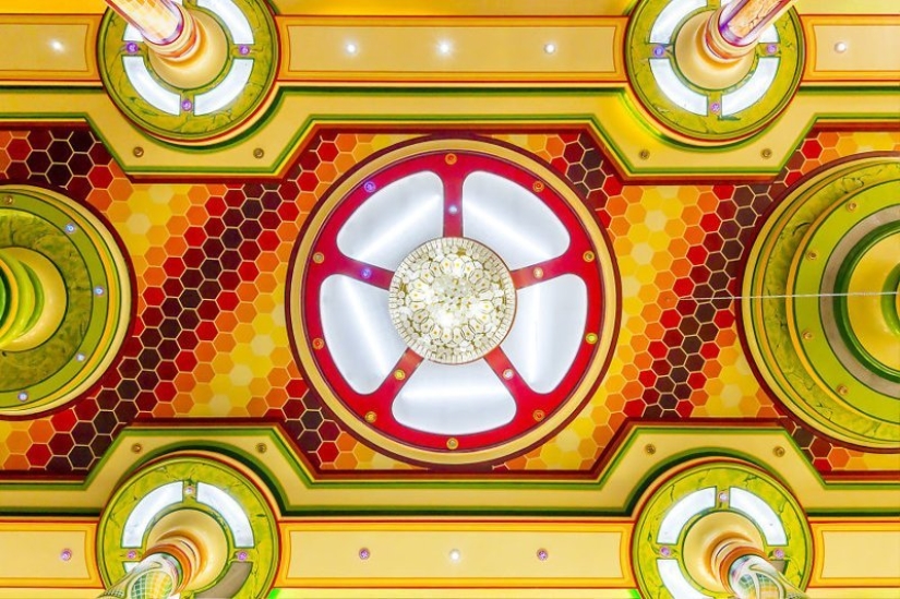 Increíbles casas construidas por indios ricos en Bolivia Increíbles casas construidas por indios ricos en Bolivia