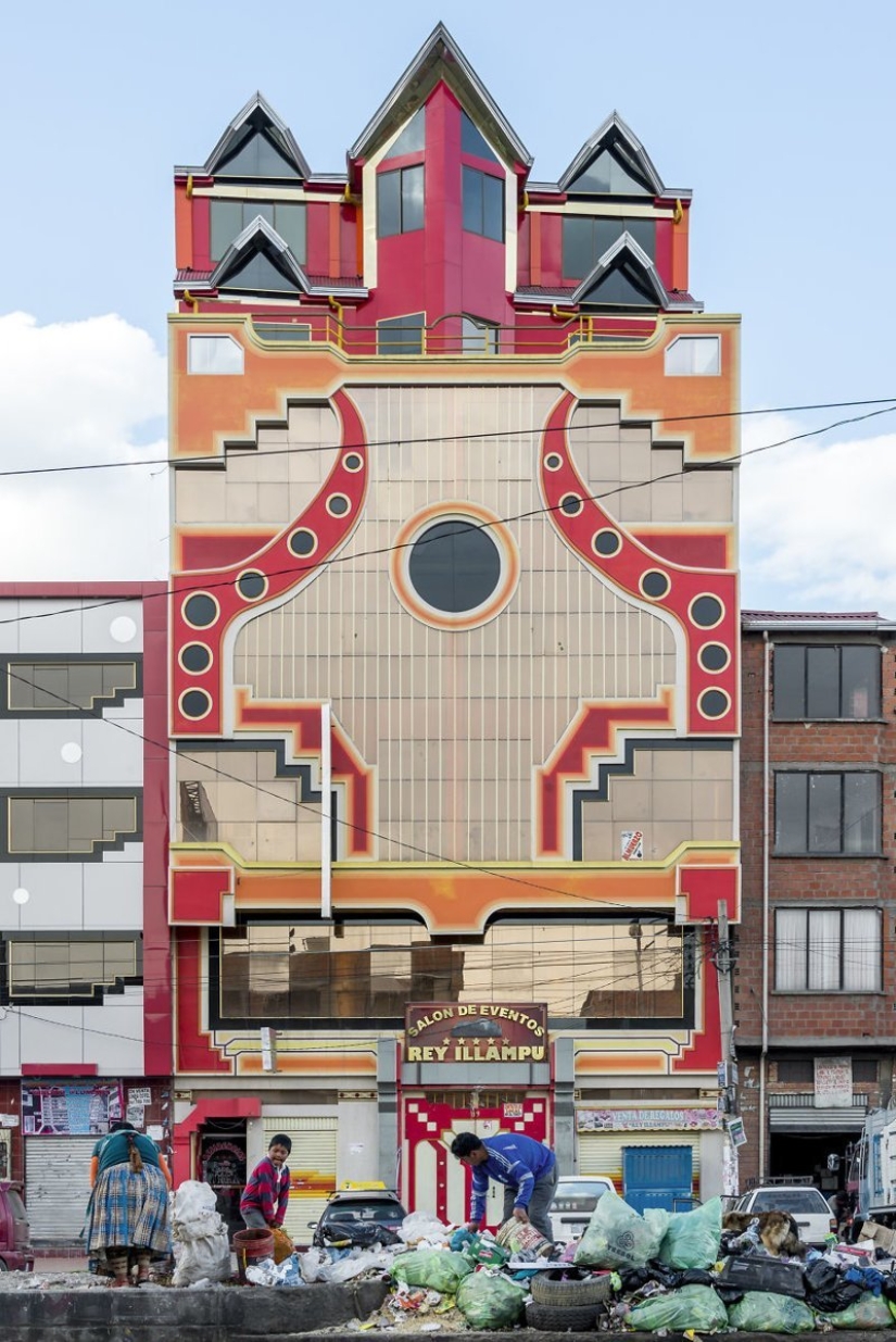 Incredible houses built by rich Indians in Bolivia Incredible houses built by rich Indians in Bolivia