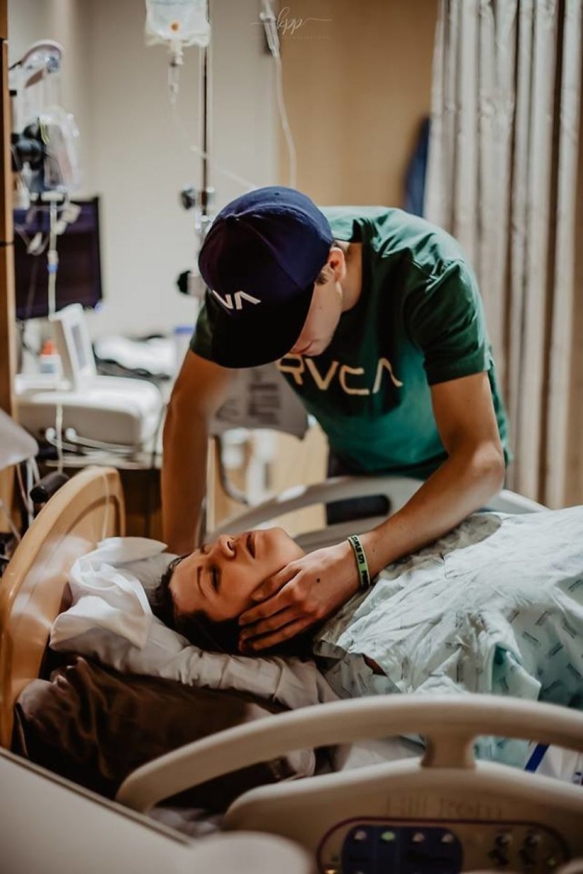Incredibly emotional: photos of men who are present at childbirth Incredibly emotional: photos of men who are present at childbirth