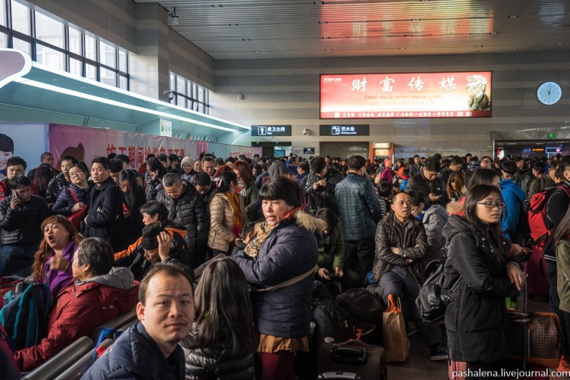 Infierno sedentario: 21 horas en un carruaje rígido de Beijing a Guangzhou Infierno sedentario: 21 horas en un carruaje rígido de Beijing a Guangzhou