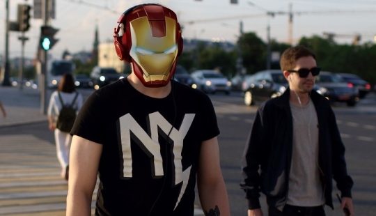 Infinity Basses: how headphones turn an ordinary person into a superhero Infinity Basses: how headphones turn an ordinary person into a superhero