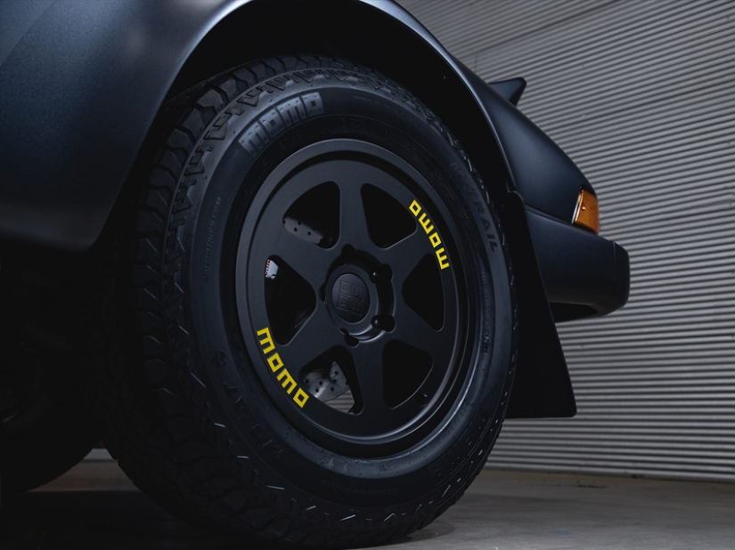 Insanely expensive and extremely rare 1984 off-road Porsche 911