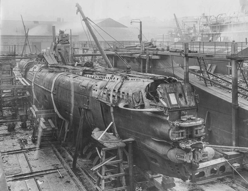Inside a German World War I submarine