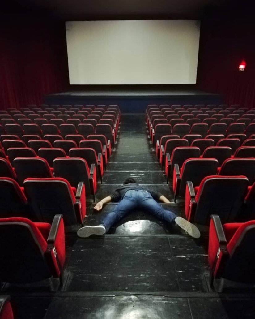 Instagram desmayado: un extraño perfil de un hombre misterioso está ganando popularidad rápidamente Instagram desmayado: un extraño perfil de un hombre misterioso está ganando popularidad rápidamente