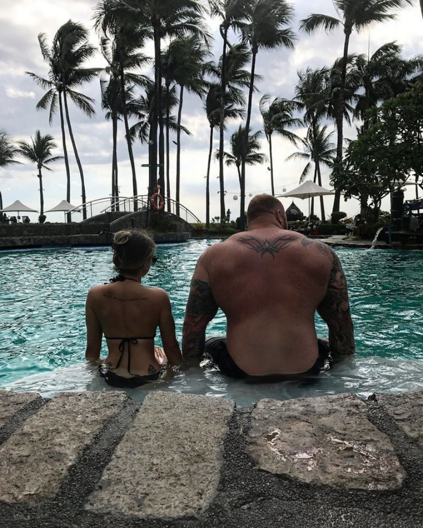 Internet trolls turned on the strongest man on the planet because of a miniature lover