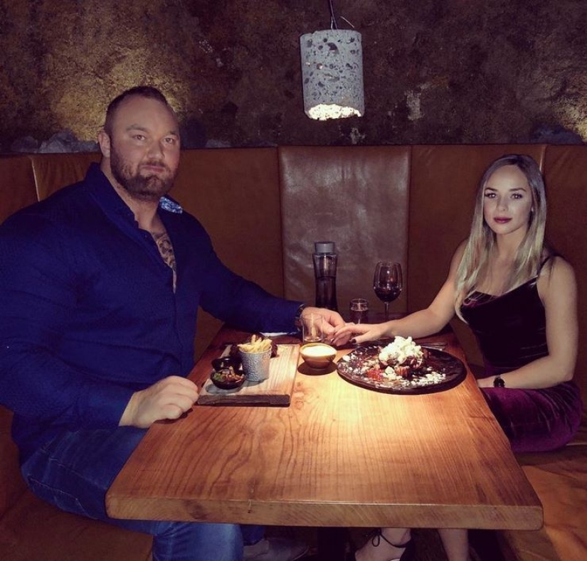 Internet trolls turned on the strongest man on the planet because of a miniature lover