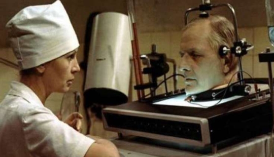 Is it possible to breastfeed a child if the mother has a cold: answer at UNICEF