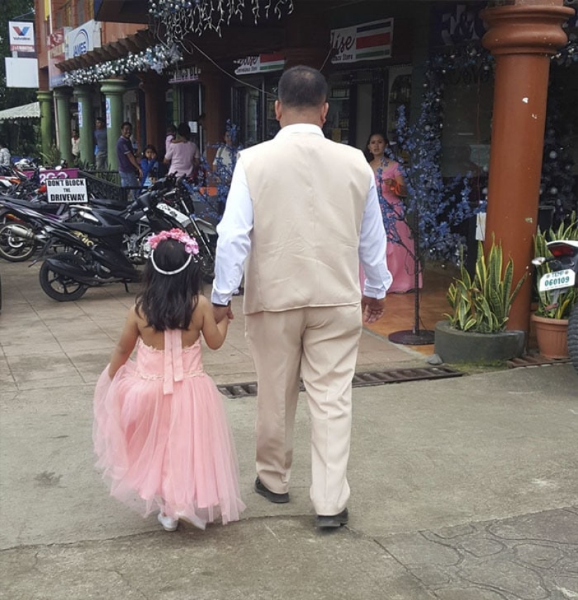 It's so touching! Filipina secretly photographed her husband and daughter for four years