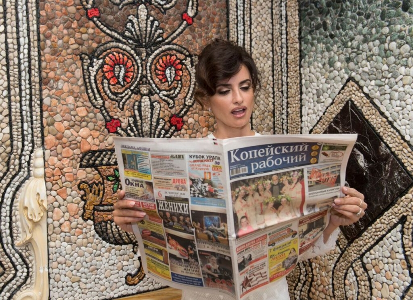 Jackie Chan, Nicole Kidman and other stars congratulated the readers of "Kopeysky Worker" on the holidays